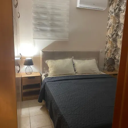 Rania'S House Apartment Aigio Exterior photo
